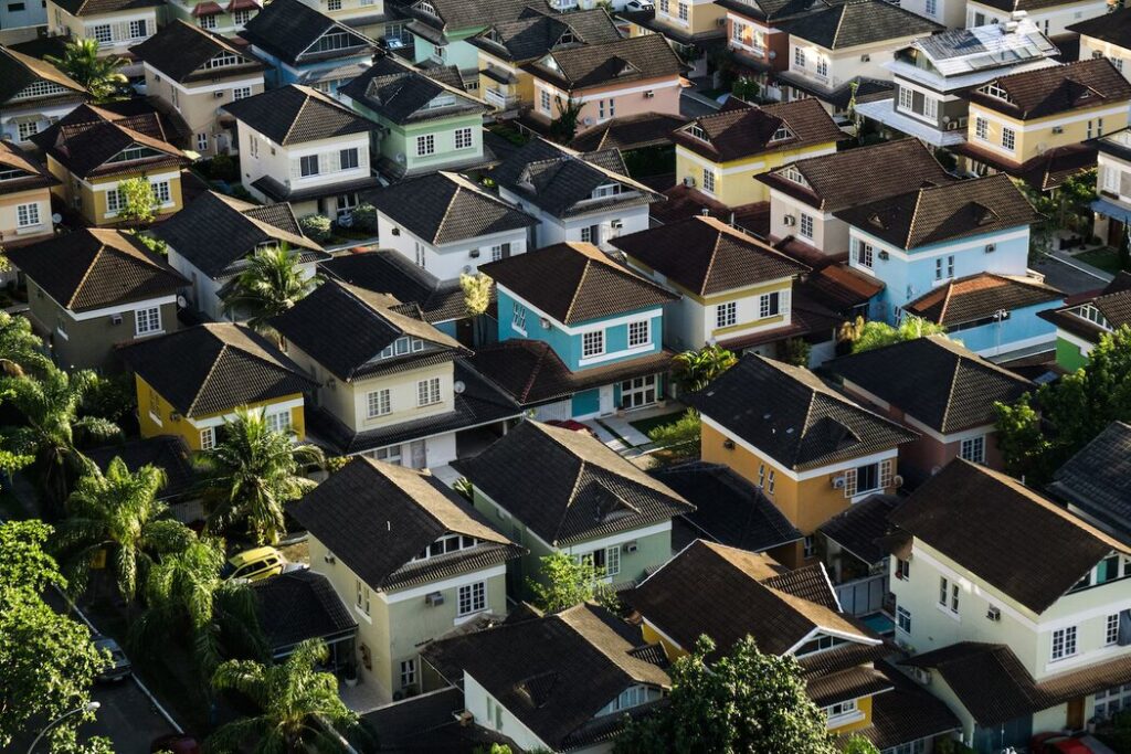 Diversify Your Portfolio With These Top REITs!