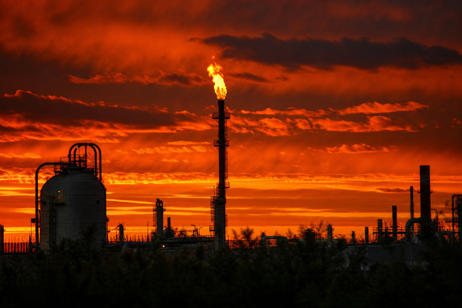 Oil Market Reaction: Prices Surge Amid Geopolitical Tensions