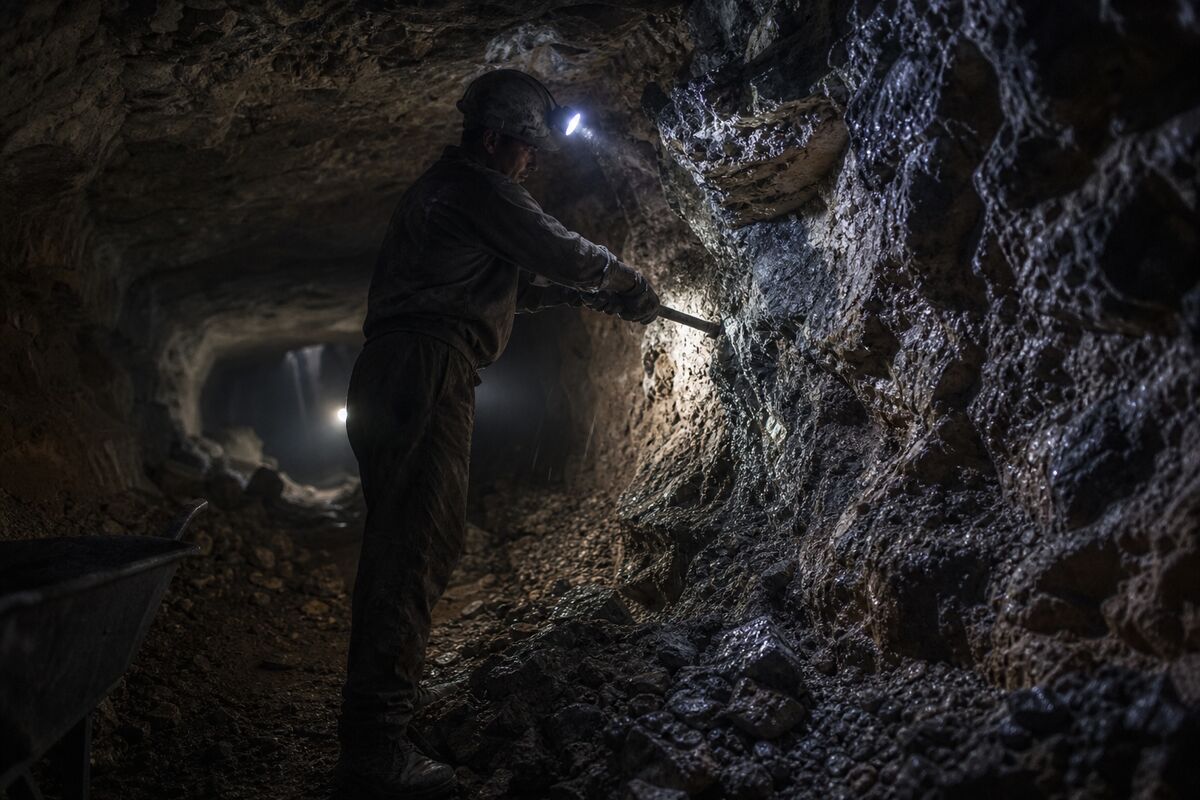Labrador Gold's Strategic Investment in San Cristobal Mining: A Move to Watch for TSX Investors