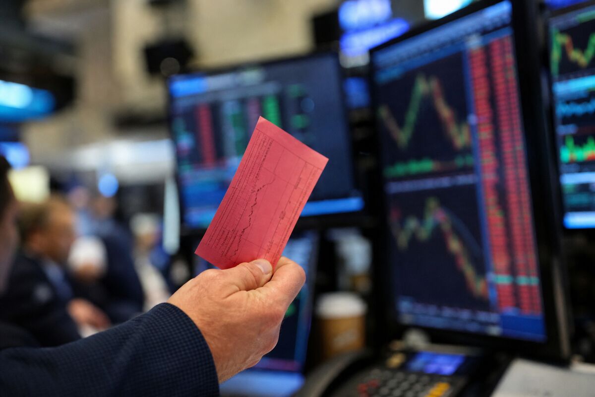 Bond Market Turbulence: Preparing for Rising Interest Rates