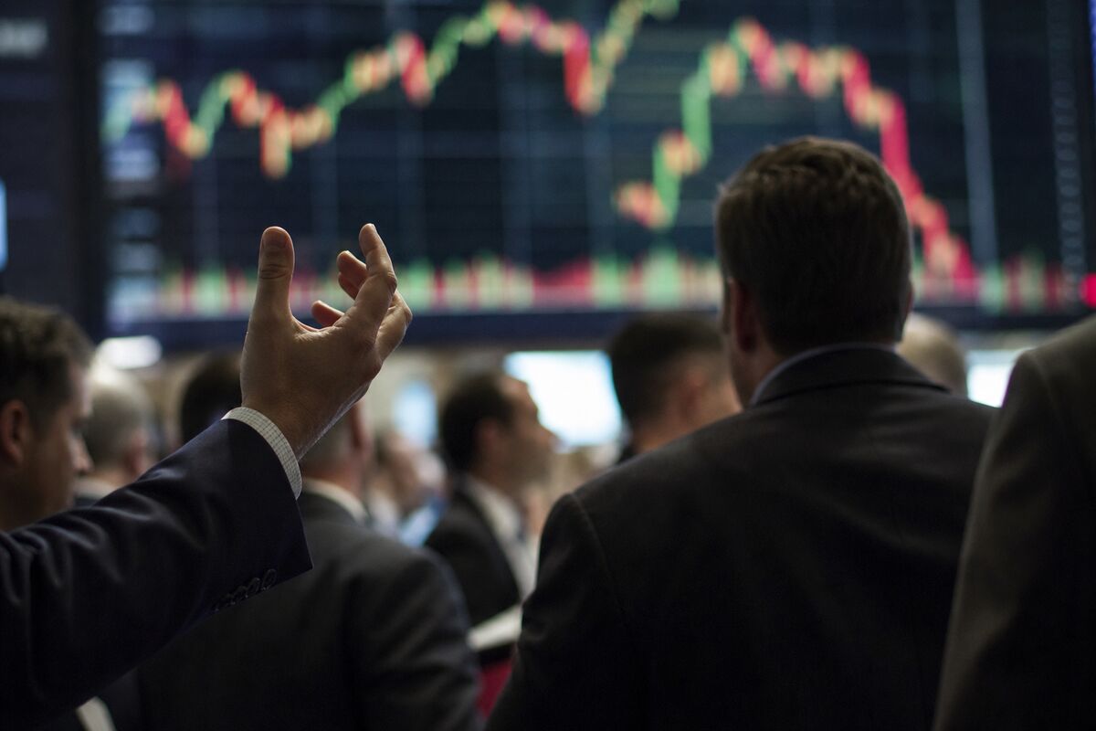 VIX Breaks Above 22 as AI Selloff Raises Stakes for US Stock Traders