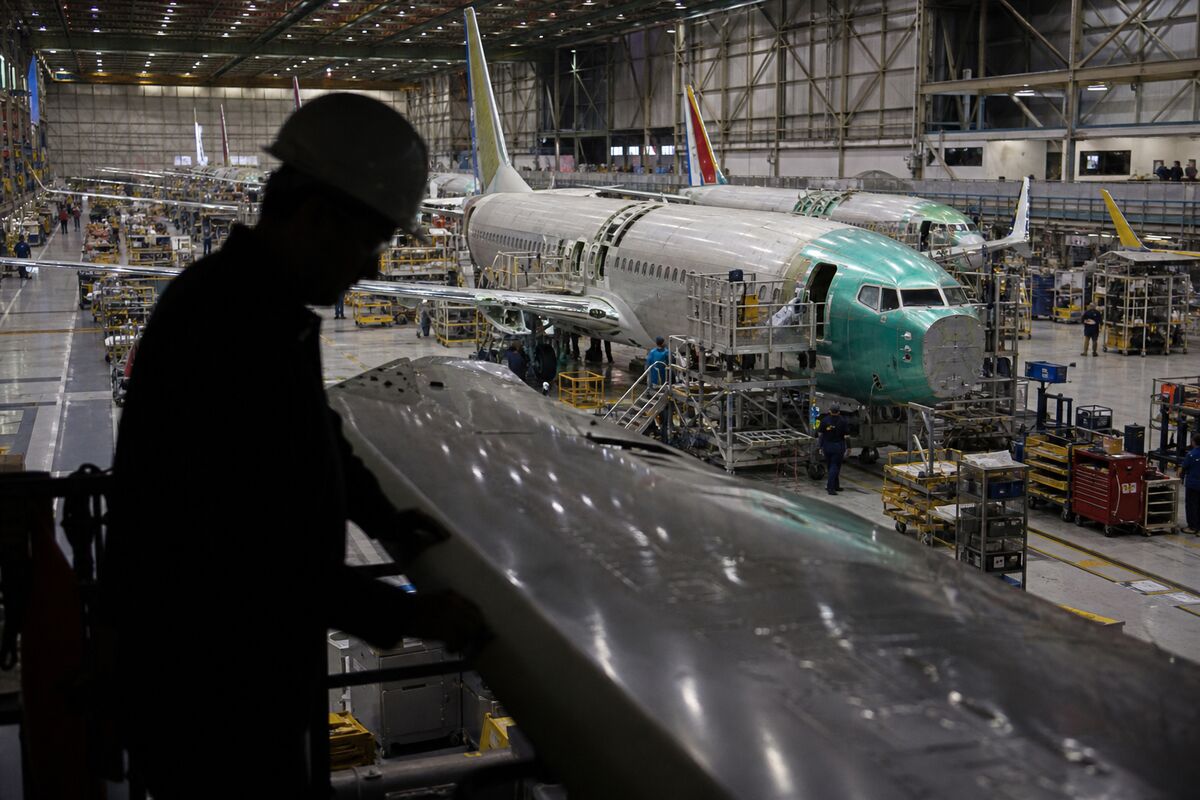 Boeing’s 737 Max 10 Certification Removes a Major Regulatory Overhang