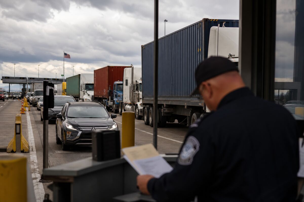 Trump Signals Canada Tariff Deal Could Come Soon as Trade Tensions Persist